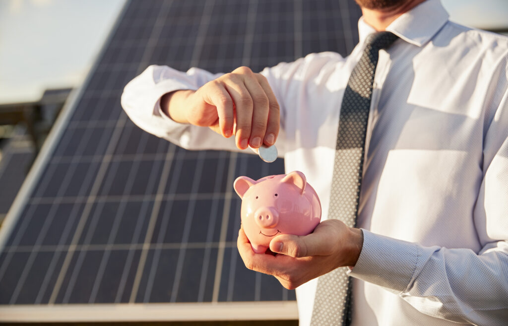 Rentabilidade dos Investimentos em Energia Solar: Impacto dos Incentivos Fiscais e Regulatórios 